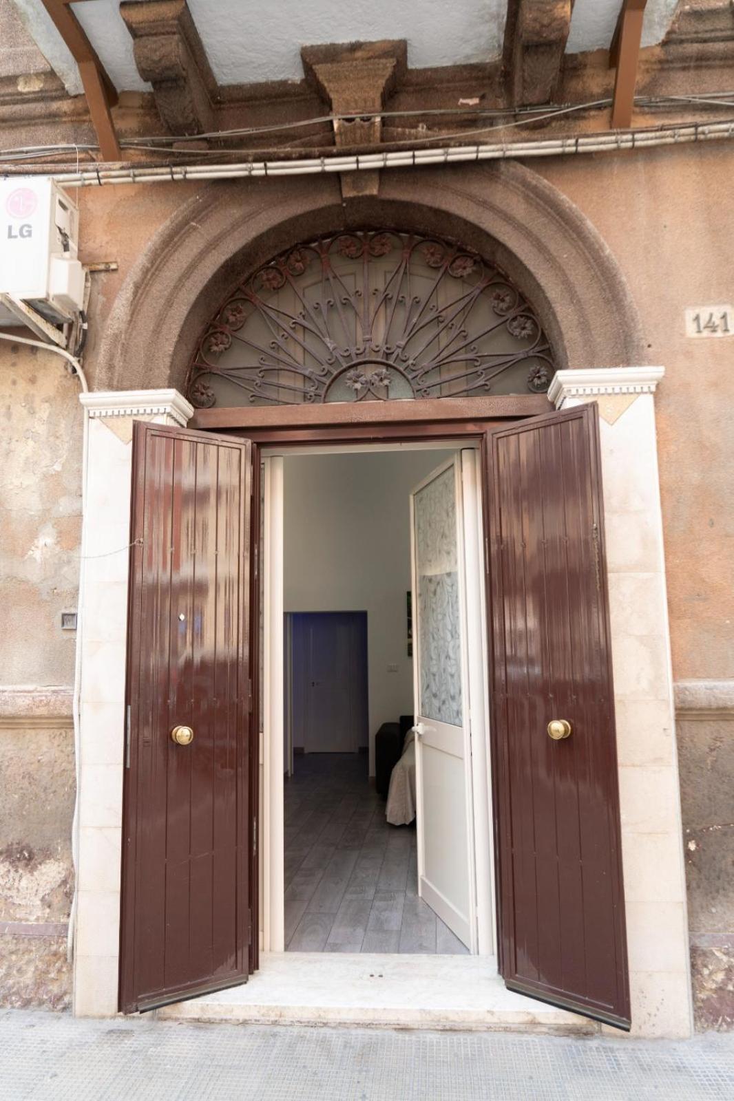 Villa La Perla Di Ele Bari Exterior foto